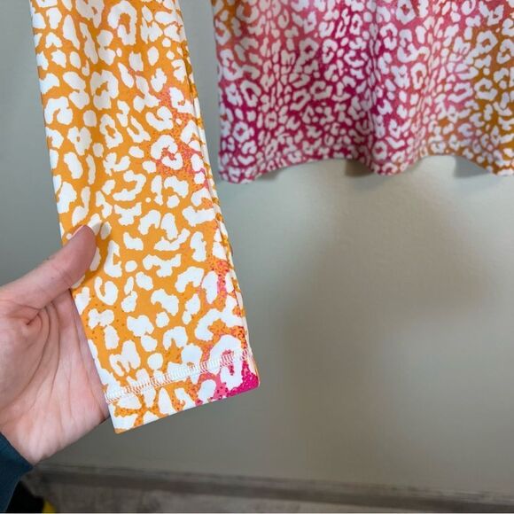 ✨ J. Crew Women’s Pink Orange Cheetah Leopard Rash Guard Small - Picture 7 of 12